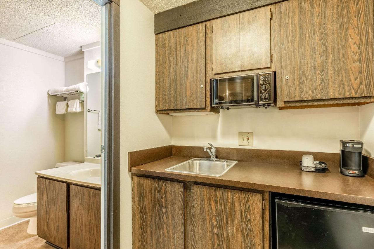 Value Inn Kenosha I-94 - Exit 344 Pleasant Prairie Bagian luar foto